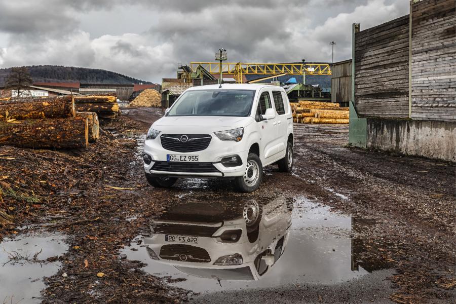  Opel Combo Cargo 4x4 2019 года  (фото 26 из 39)
